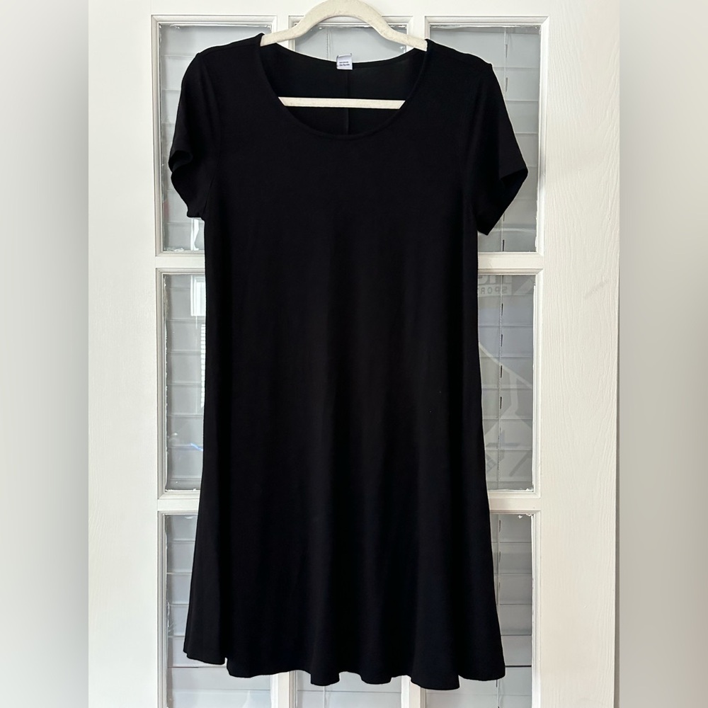Old Navy Women's M Round Neck Short Sleeved Black T-shirt Dress |‎ SKU 0825